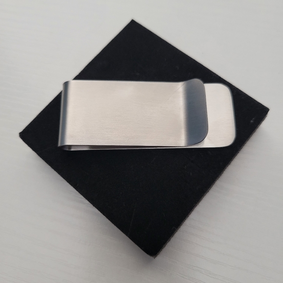 Silver Colored Father Of The Bride Money Clip - Picture 4 of 6